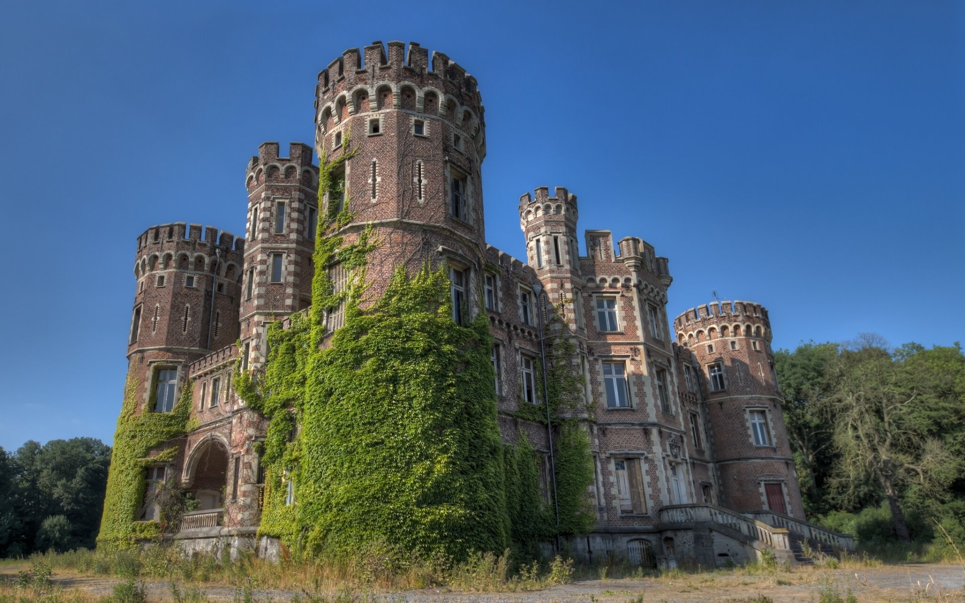 chateau de foret belgia zamek