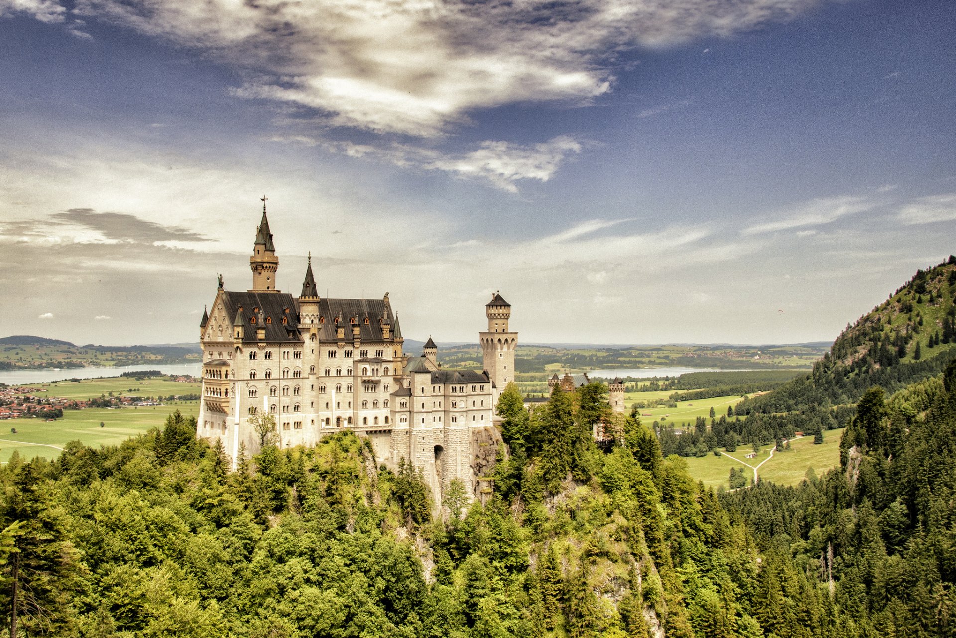 ciudad alemania suroeste baviera castillo neuschwanstein bosque valle