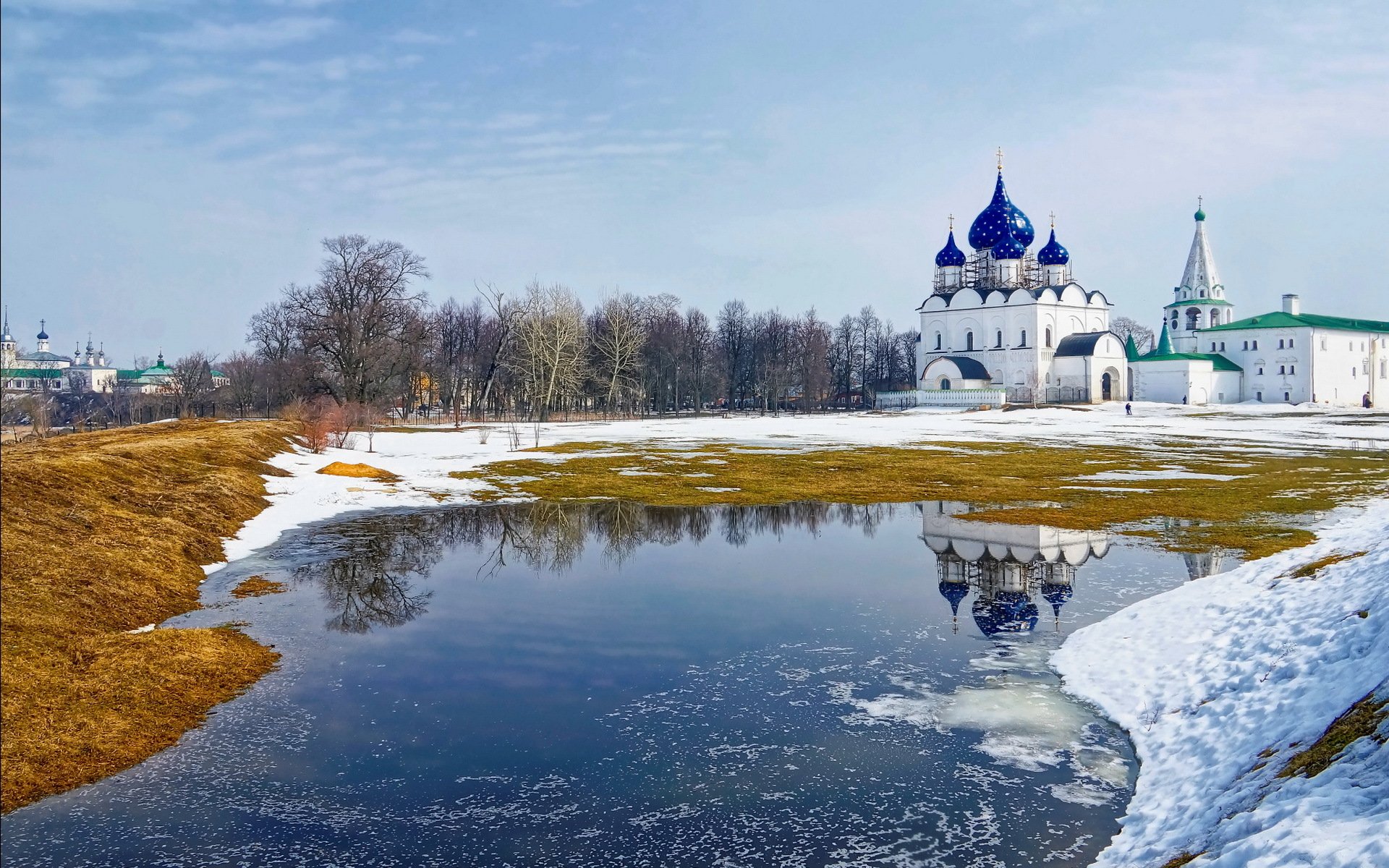 suzdal fiume tempio