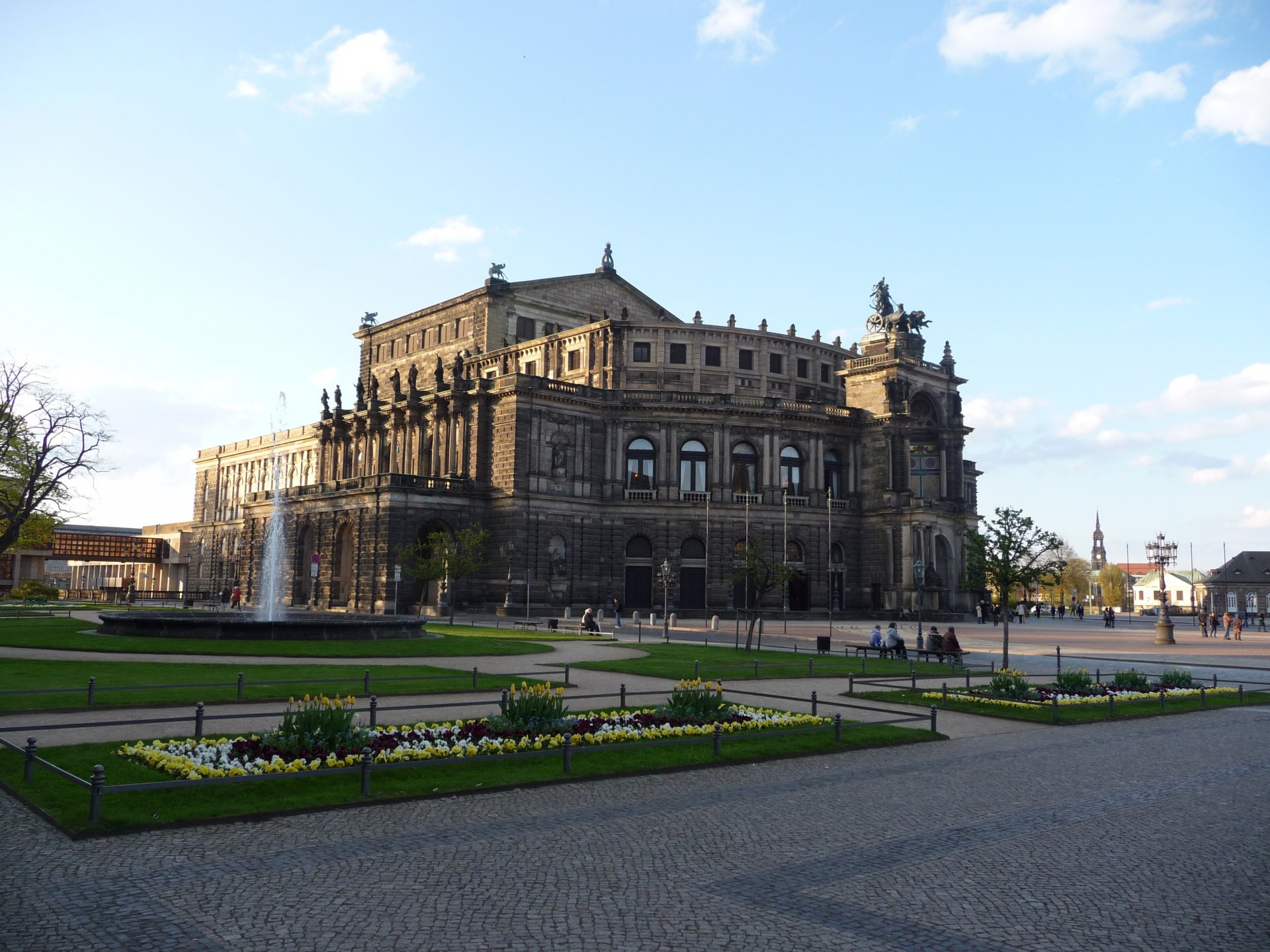 deutschland dresden theater