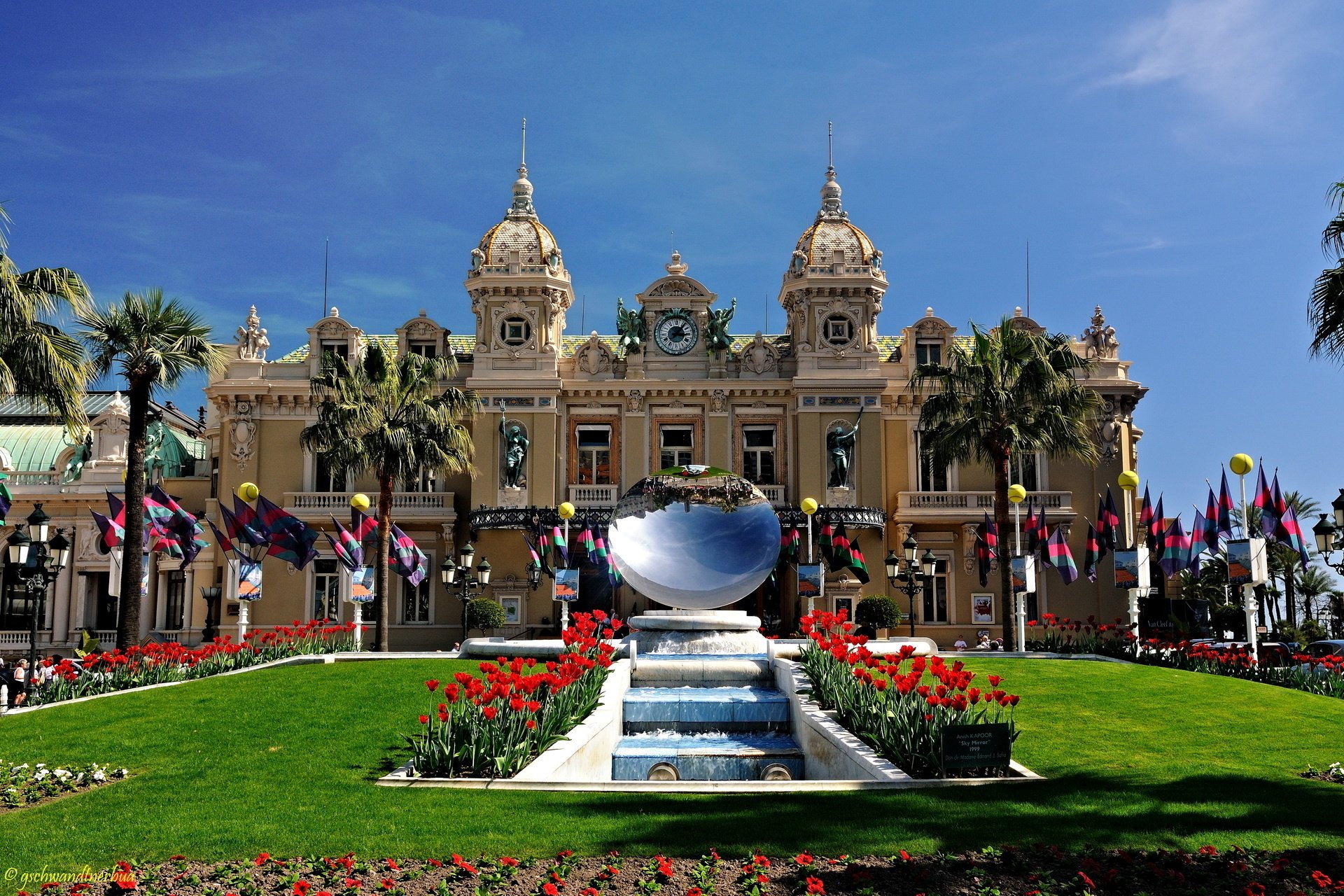 monte-carlo monaco coquelicots fontaine miroir palais sculptures palmiers casino