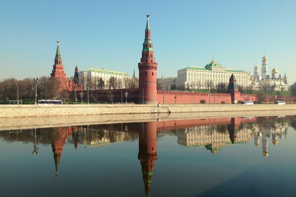 The capital is near the Moskva River during the day