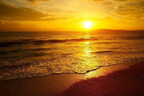 La mer appelle, le coucher du soleil chante