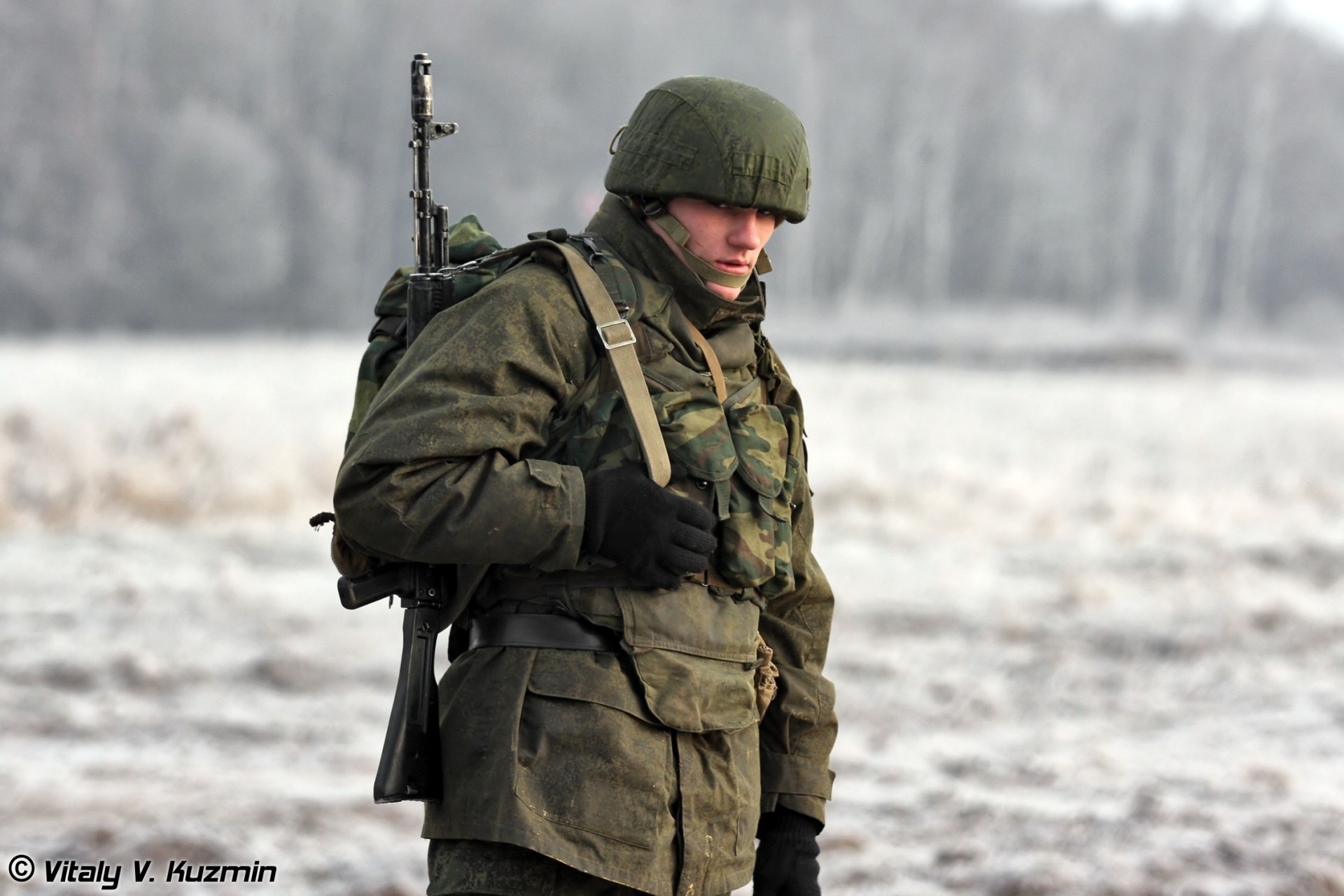 oldier paratrooper airborne soldiers armed forces of the Russian Federation