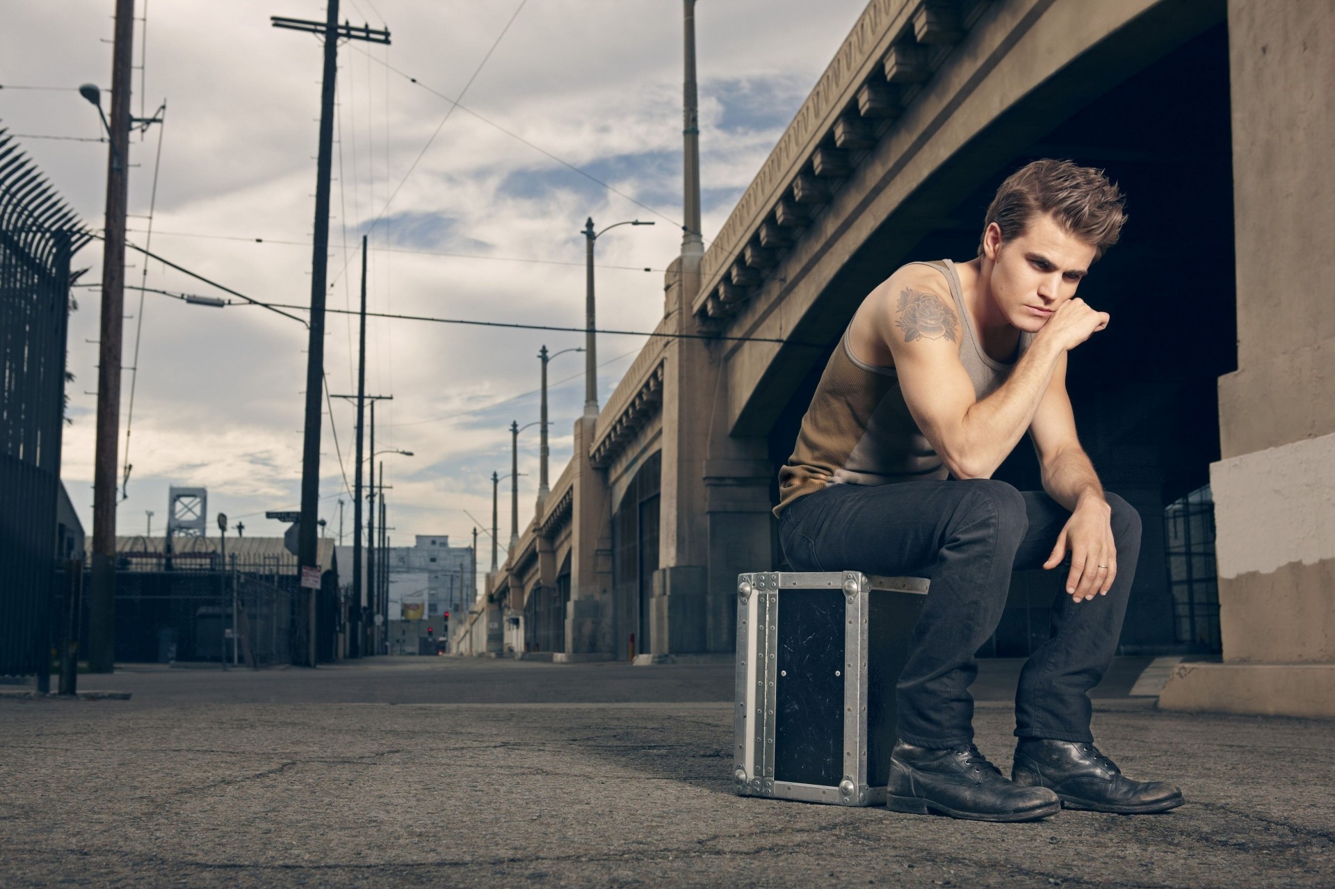 rose paul wesley werbung foto tattoo schauspieler