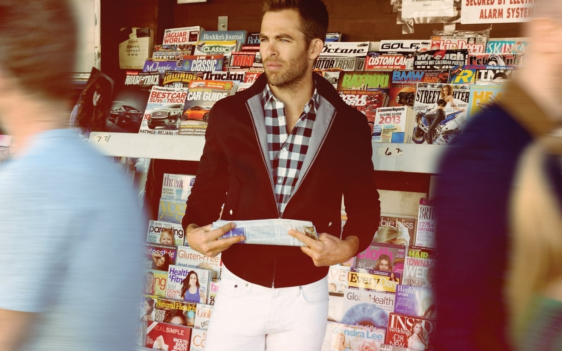 chris pine of the newspaper man actor