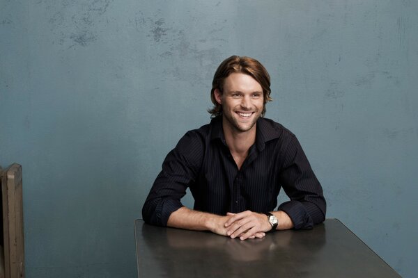 Smiling actor jesse spencer