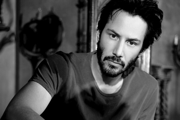 La mirada penetrante de Keanu Reeves