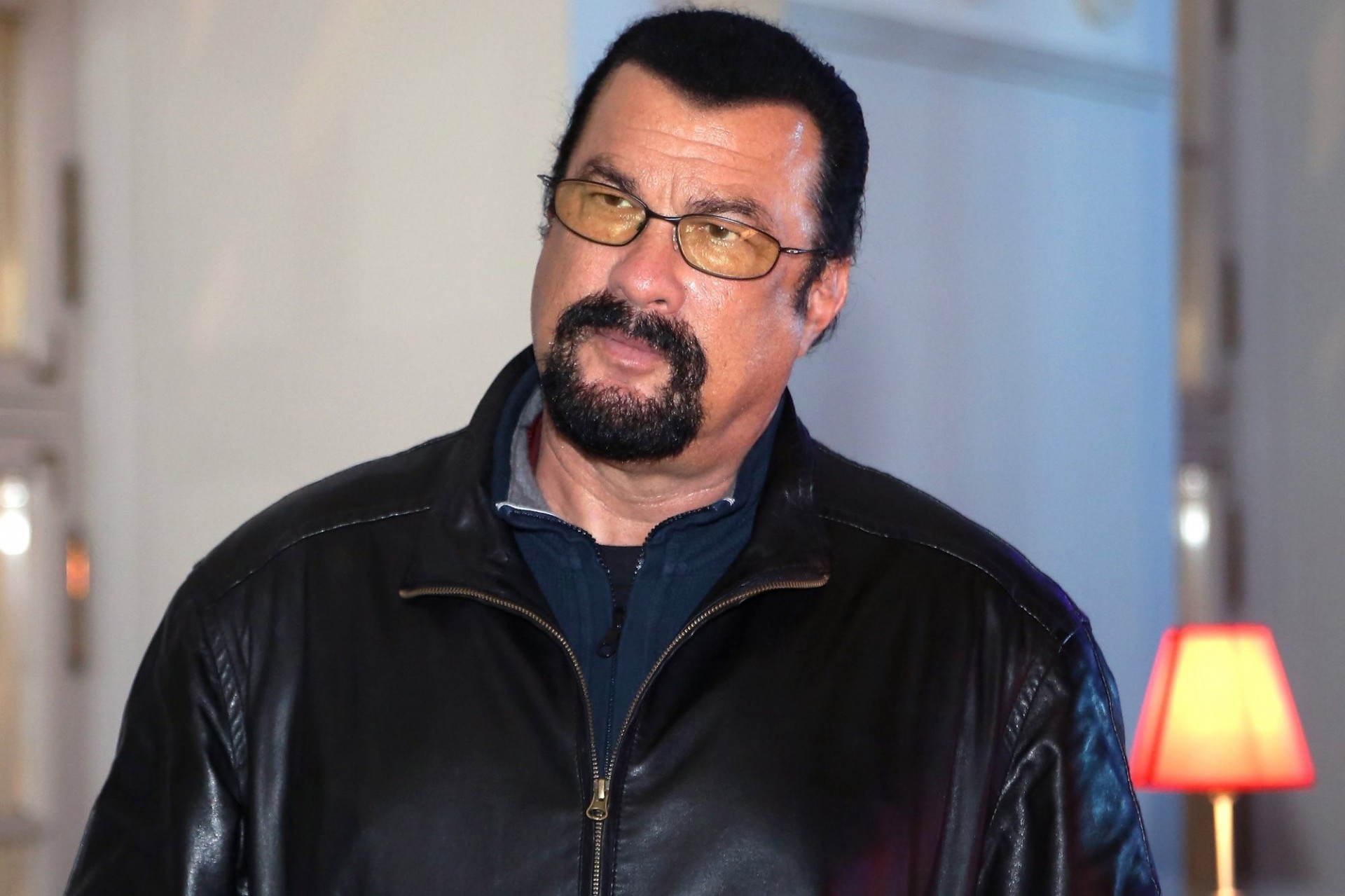 réalisateur shérif steven seagal musicien 2014 acteur