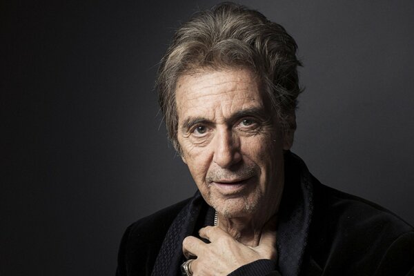 Al Pacino acteur et réalisateur aux cheveux gris