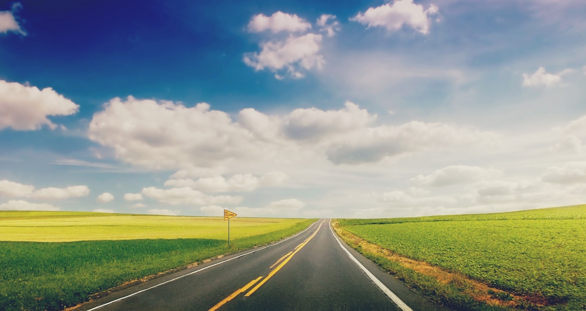 route nuages printemps cumulus toscane paysage ciel champ