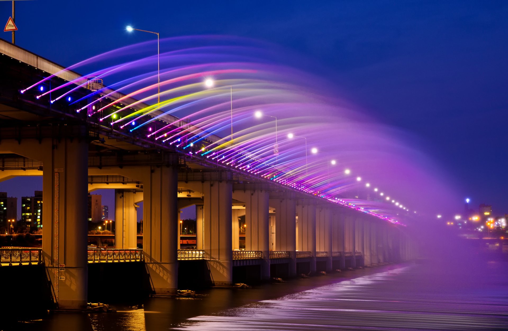 asien korea stadt seoul banpobridge regenbogen regenbogenbrunnen brücke nacht lichter