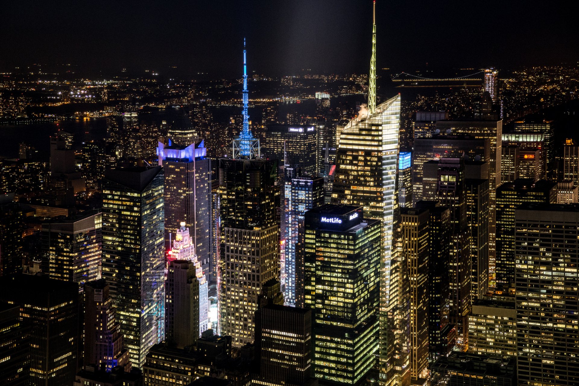 nueva york estados unidos ciudad noche rascacielos edificios casas luz iluminación panorama