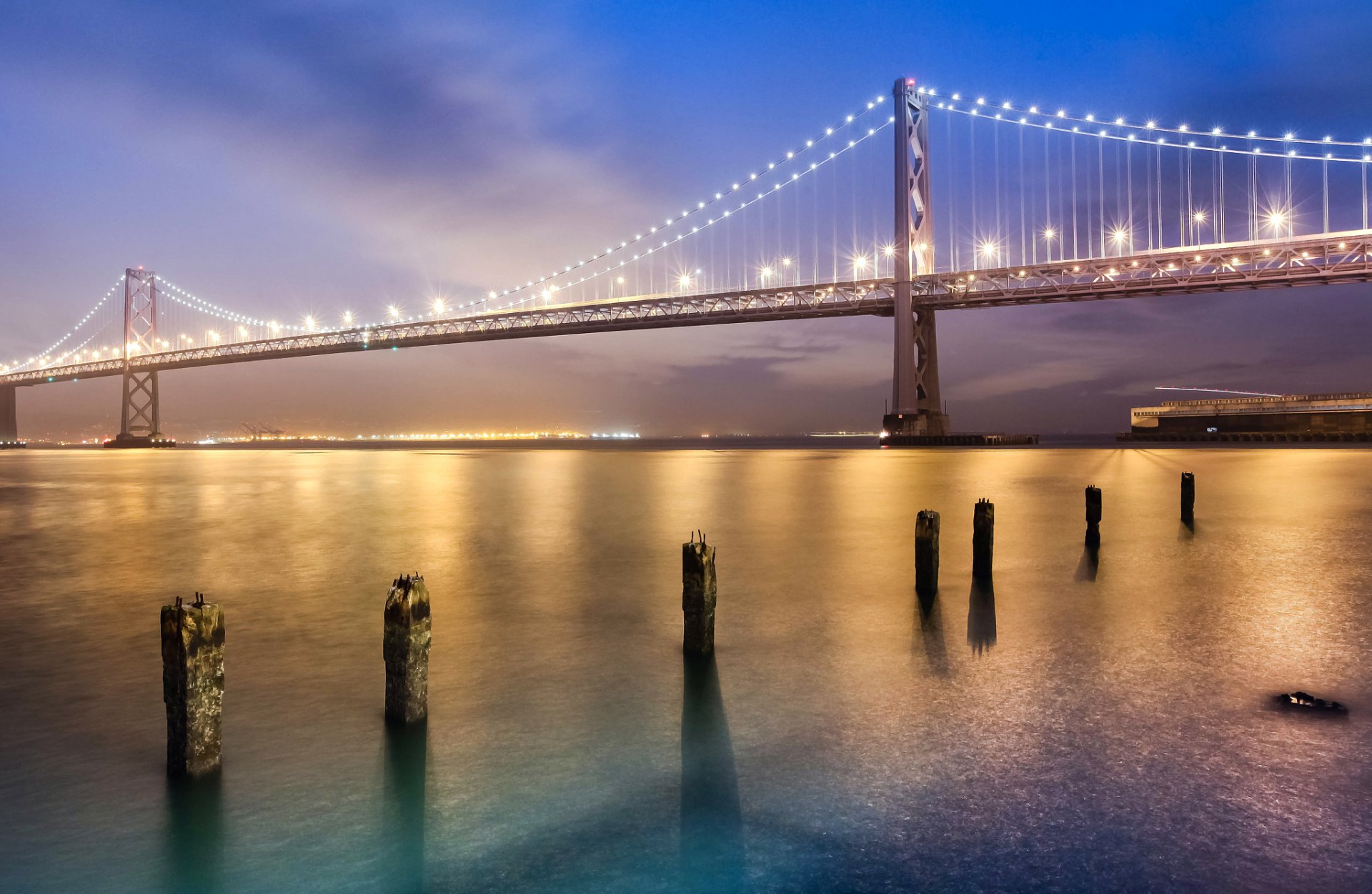 états-unis californie san francisco nuit détroit pont lumières éclairage lanternes ciel nuages