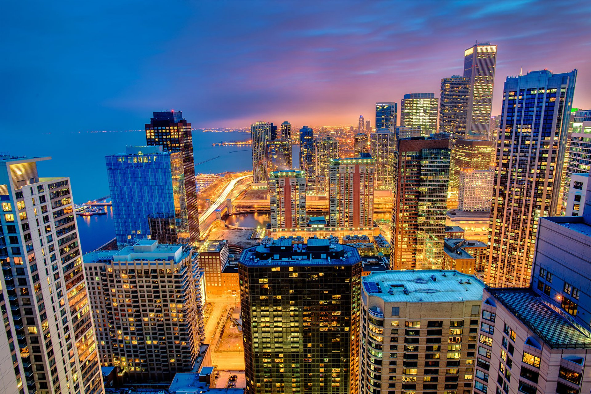 stati uniti chicago illinois città notte grattacieli edifici illuminazione luce vista altezza panorama