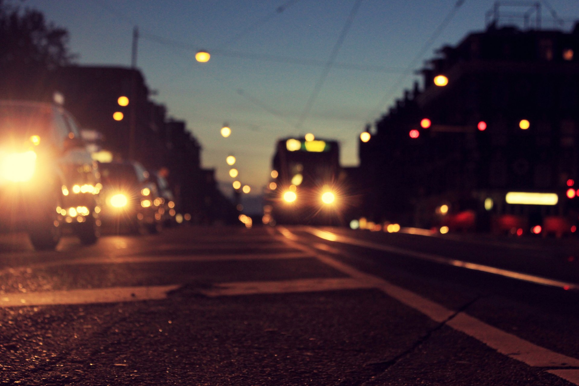 amsterdam netherlands holland city evening twilight road asphalt marking tram cars bokeh light