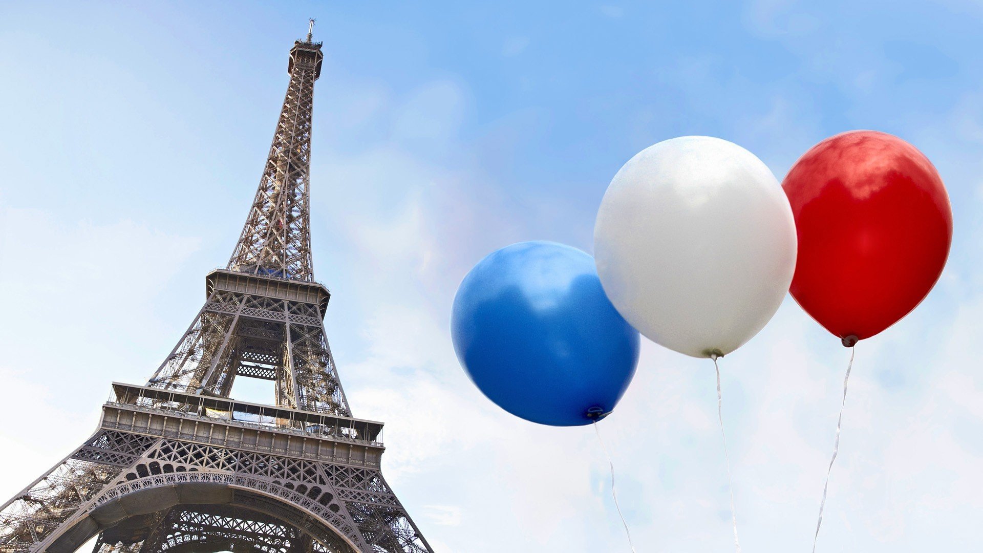 france paris ville tour eiffel ciel ballons bleu blanc rouge