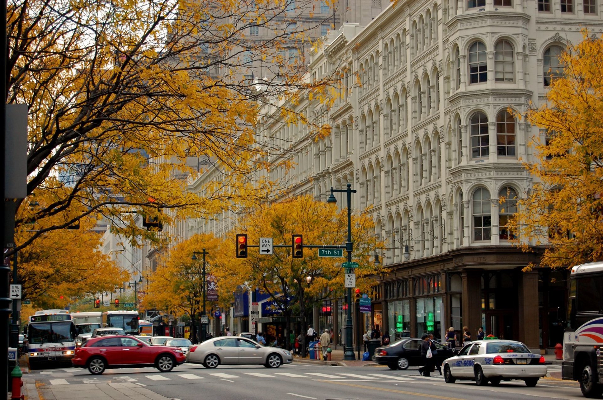 chicago grattacieli città strada autunno traffico