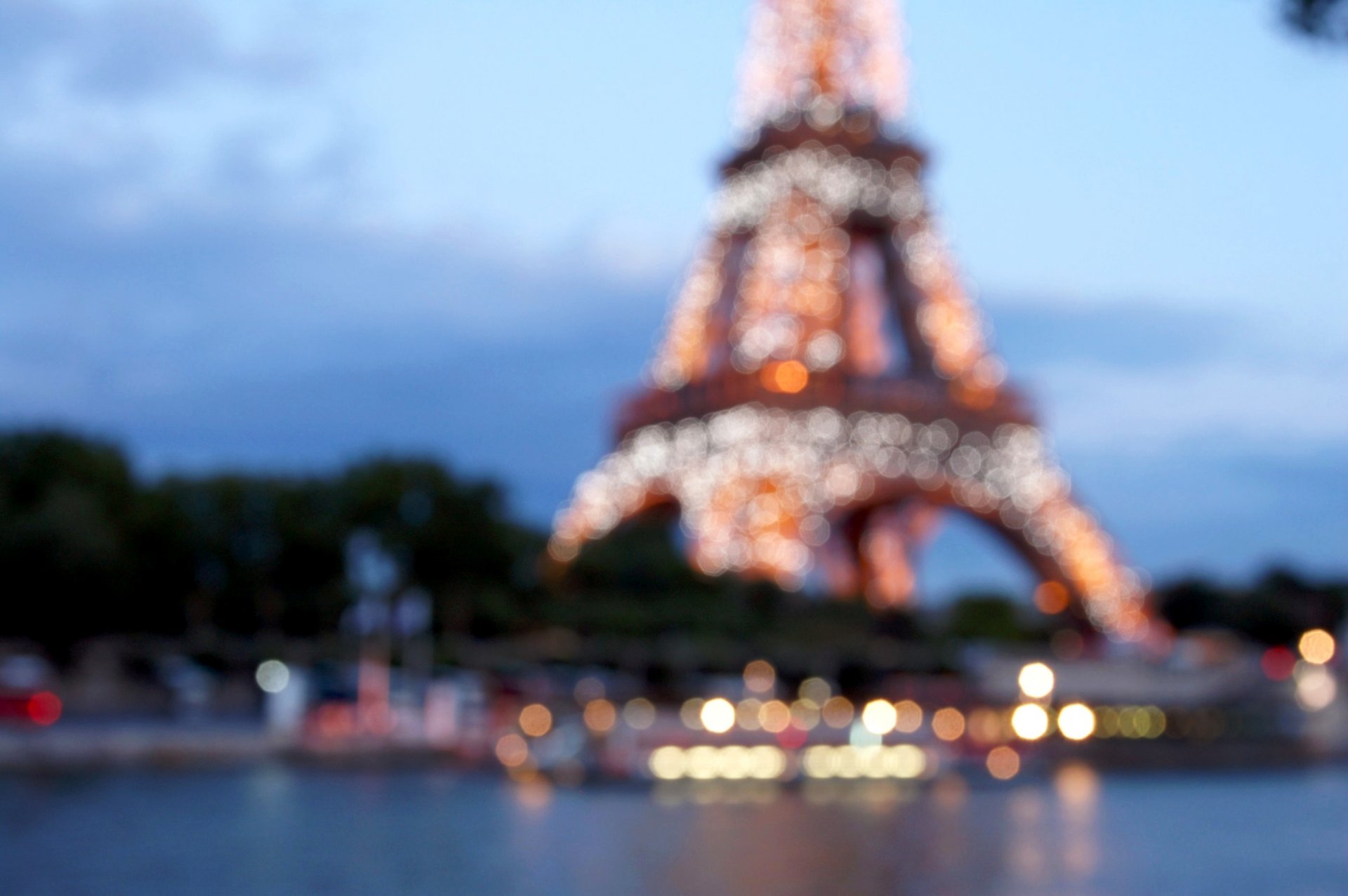 france paris tour eiffel la tour eiffel ville bokeh flou lumières