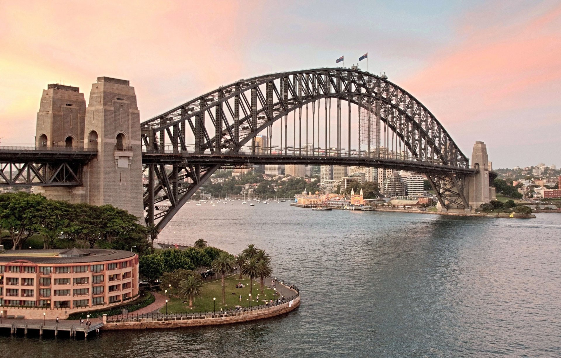 ciudad sydney australia sydney harbour bridge puente del puerto puente bahía port jackson puesta de sol banderas