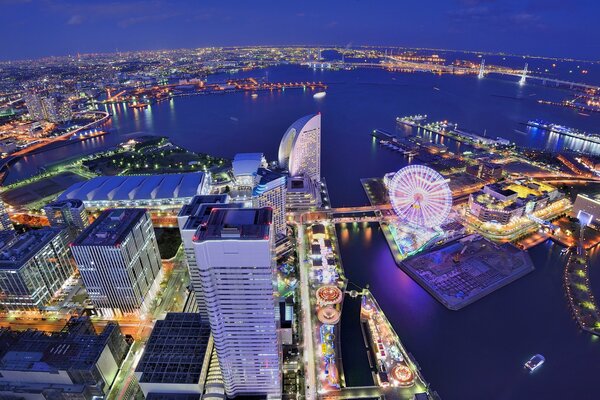 Magnificent view of the Yokohama metropolis (Japan) from a bird s-eye view of the beautiful night