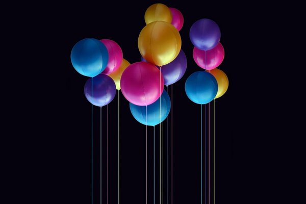 Globos sobre un fondo oscuro