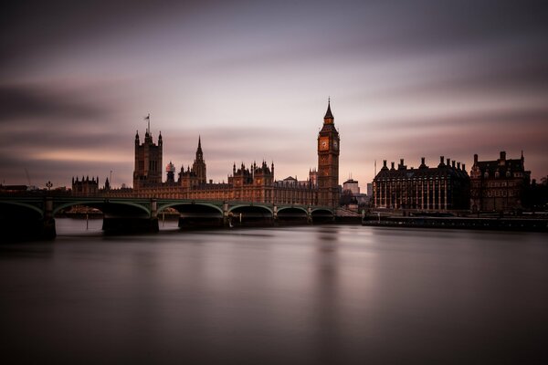 Dunkler Abend England London