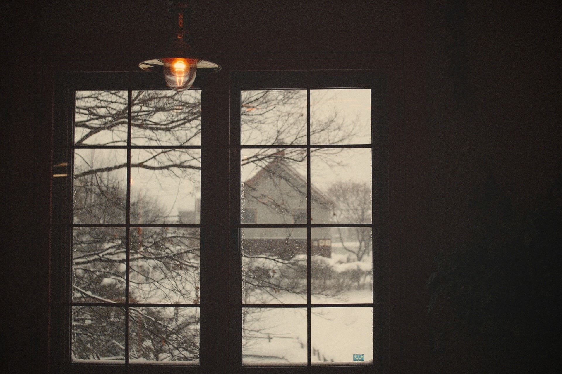 casa ventana nieve invierno luz