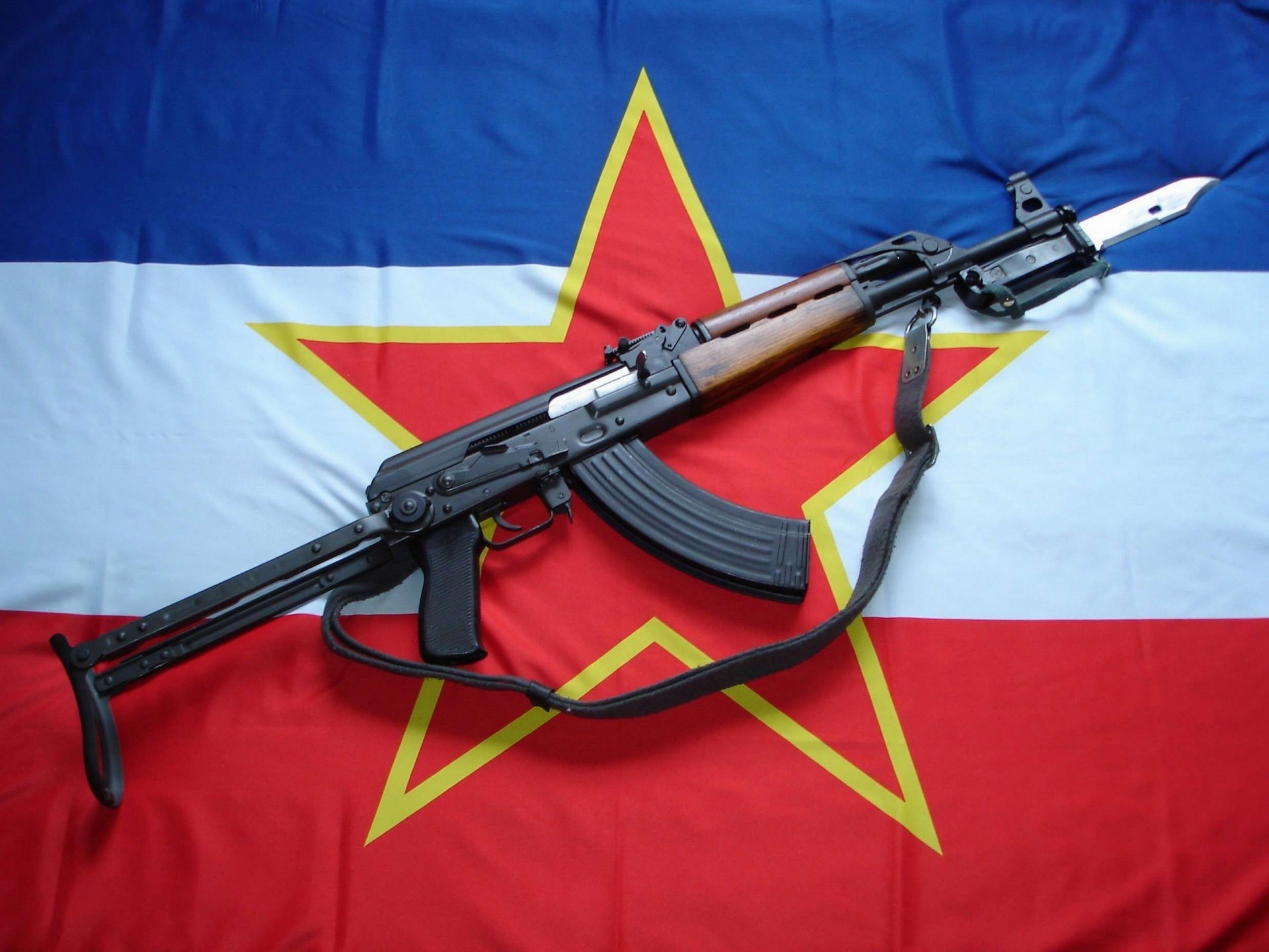 russia war a kalashnikov soviet union