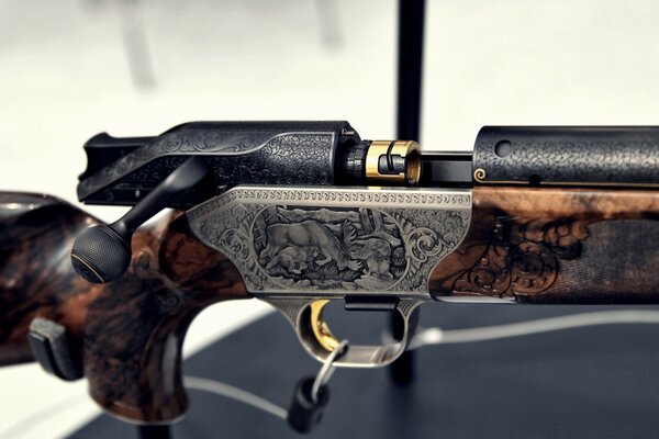 Beautiful engraving on the bolt of the gun