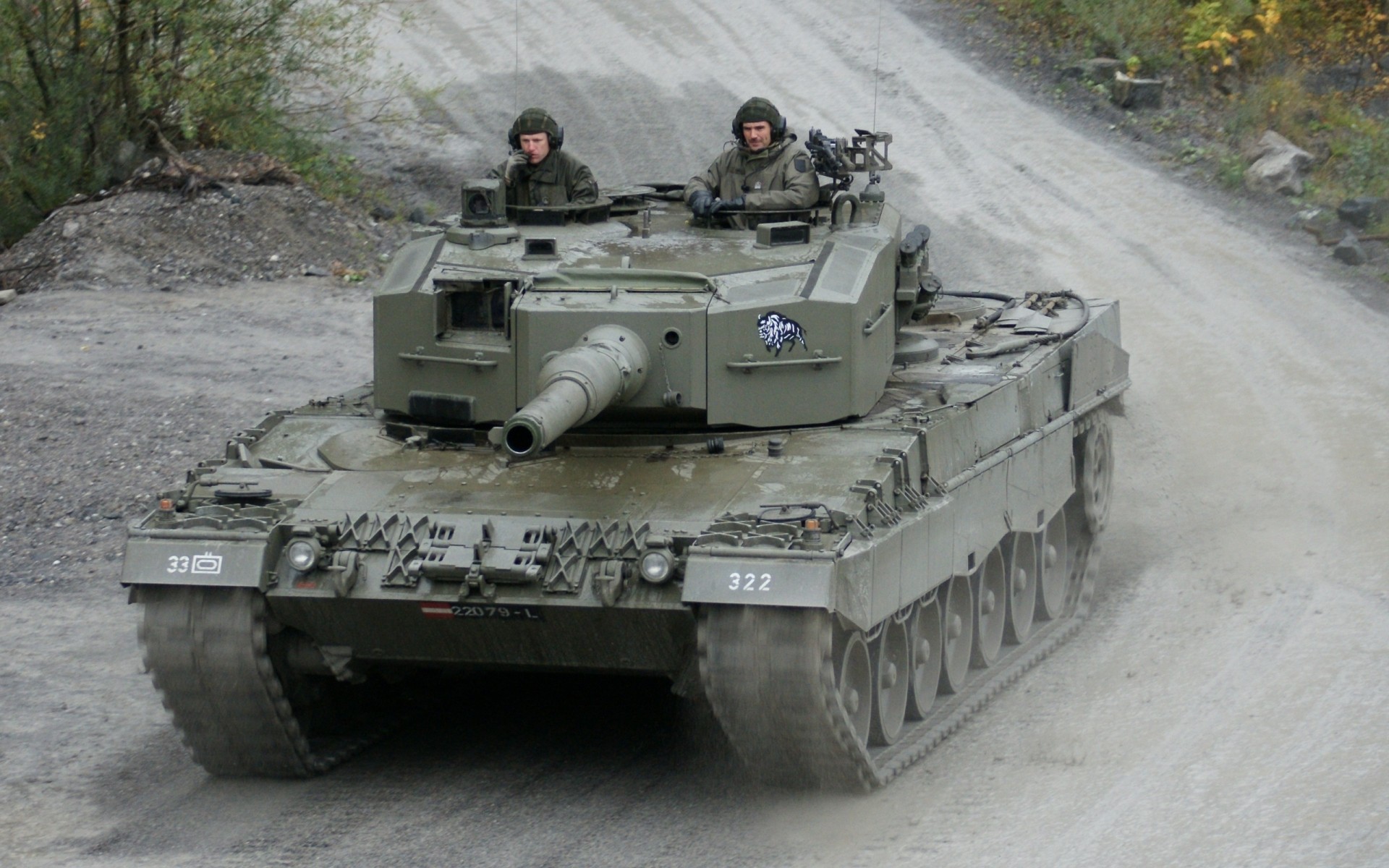 leopard 2a4 straße schlamm tank österreich