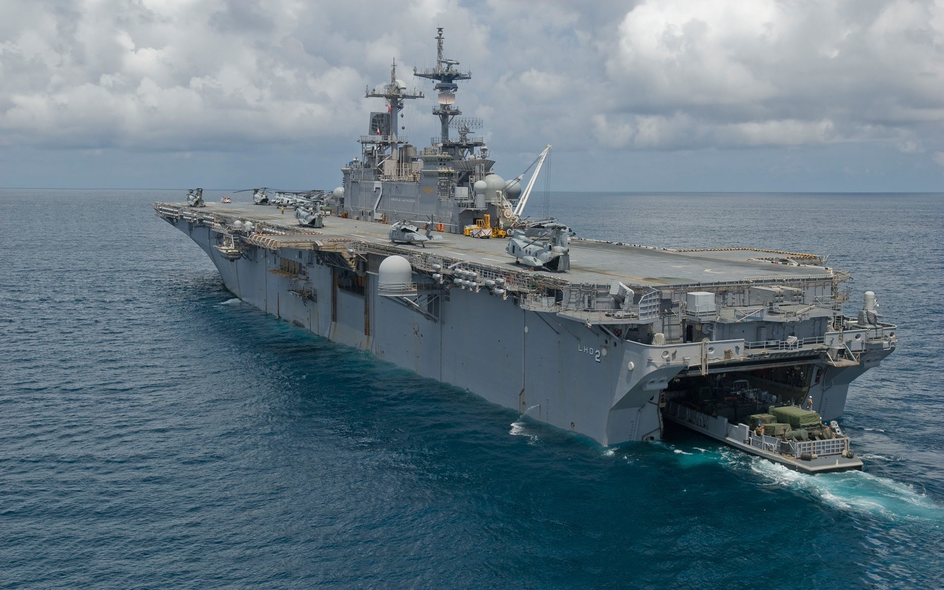 barco cubierta lhd-2 uss essex desembarco