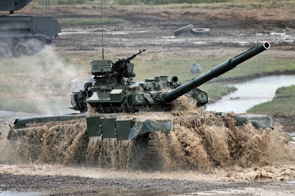 Основной Российский Военный танк т-90а