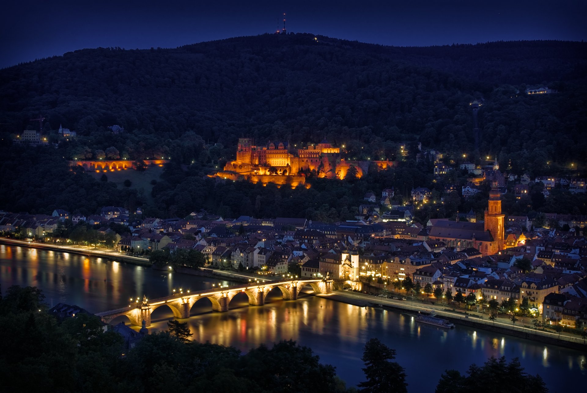 allemagne heidelberg nuit lumières rétro-éclairage pont rivière réflexion vue hauteur panorama