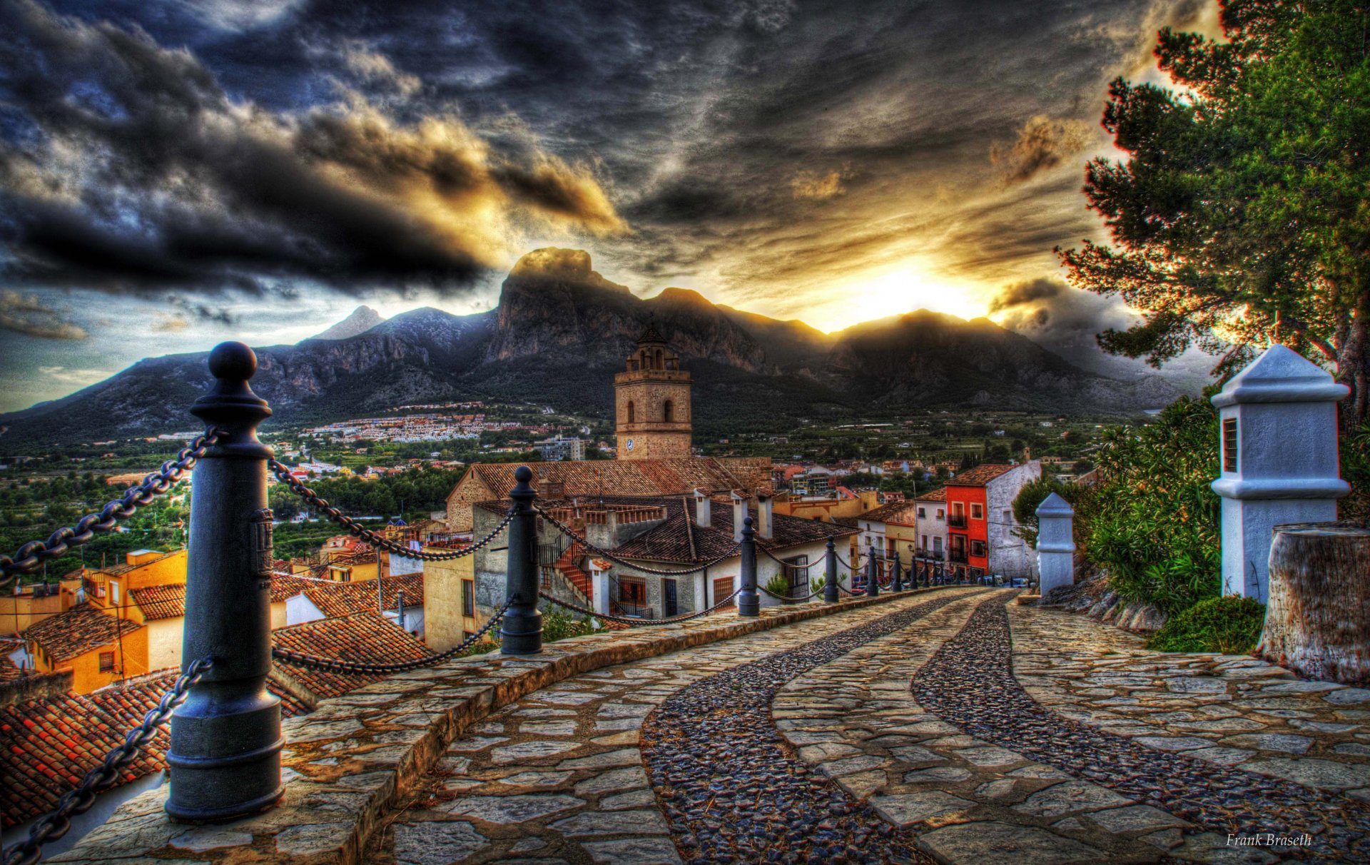 architecture rue montagne hdr vieux ciel coucher de soleil route nuages maisons couleurs coloré rues montagnes vieux fleurs belle