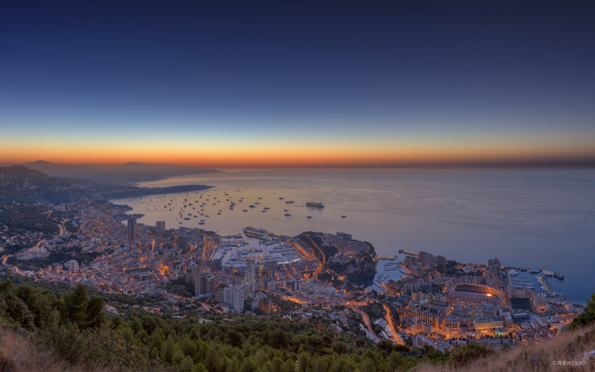 stadt monaco monte carlo monte carlo abend sonnenuntergang meer hafen yachten schiffe häuser lichter natur landschaft panorama