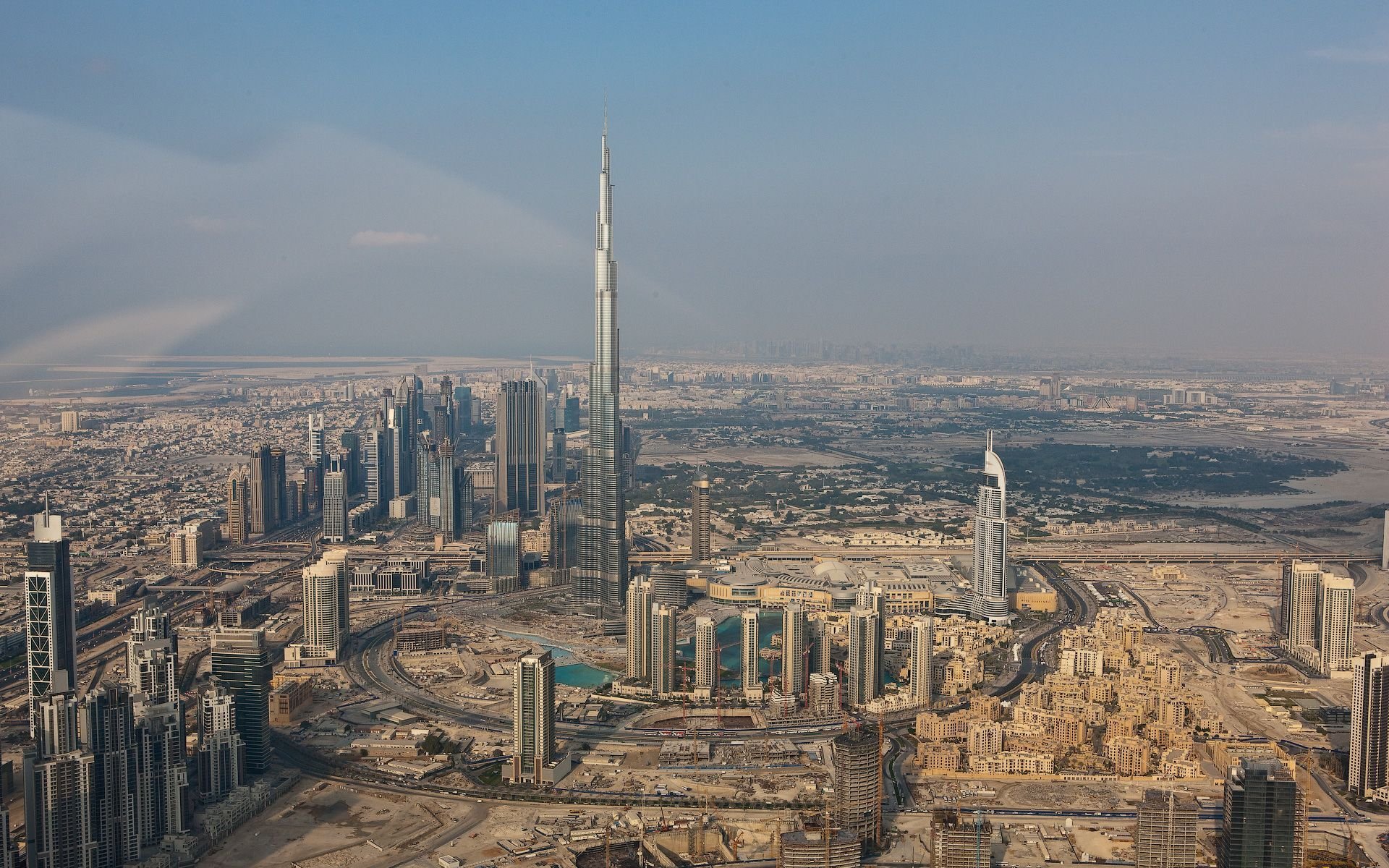 town dubai skyscraper construction