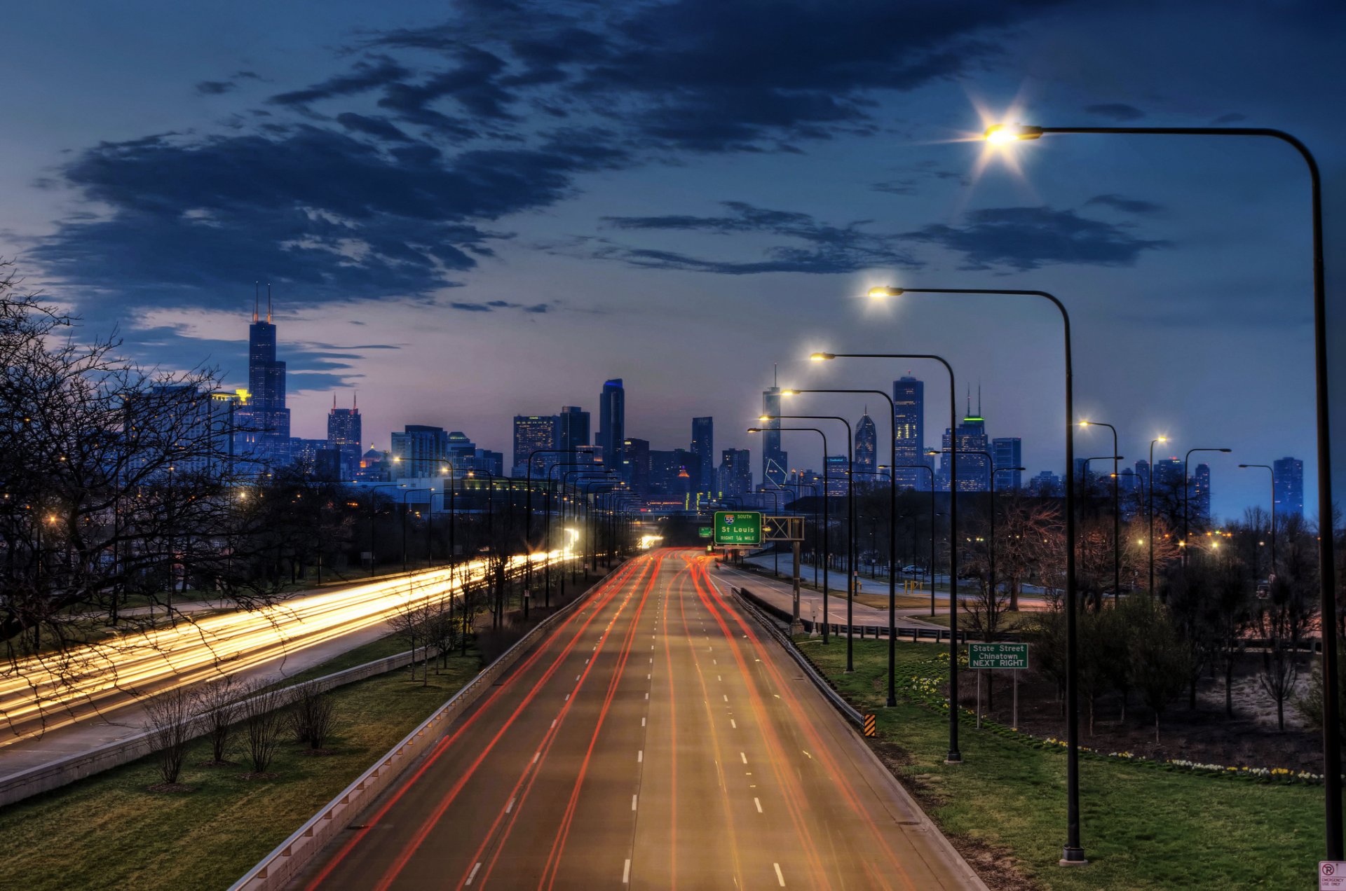 city chicago 31st street night evening lights exposure