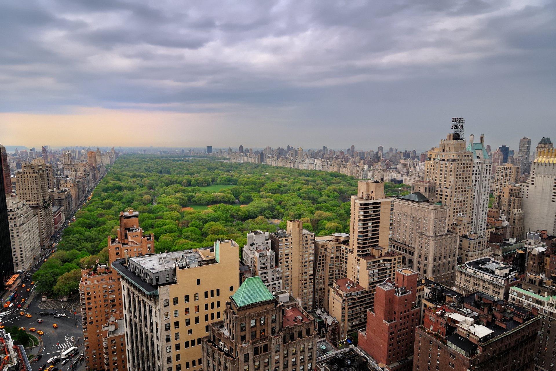 new york centre-ville de new york grande ville new york new york central park maisons bâtiments arbres ville nuages nuageux à quoi ressemblait new york en 2010 photos de l appareil photo nikon d90 central park de new york manhattan qualité