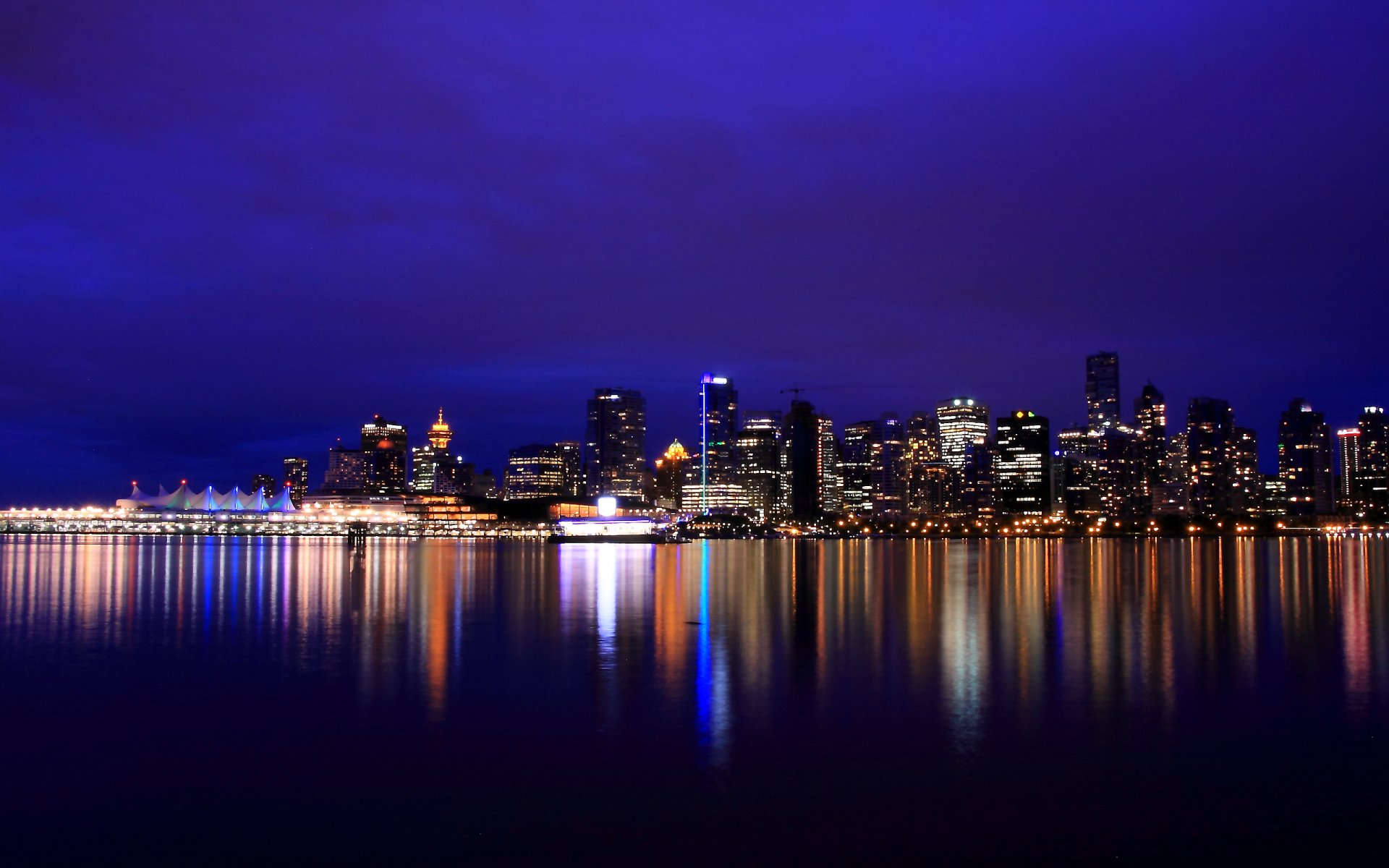 kanada british columbia vancouver nachtstadt lichter fluss reflexion nacht wolkenkratzer lichter hintergrundbeleuchtung