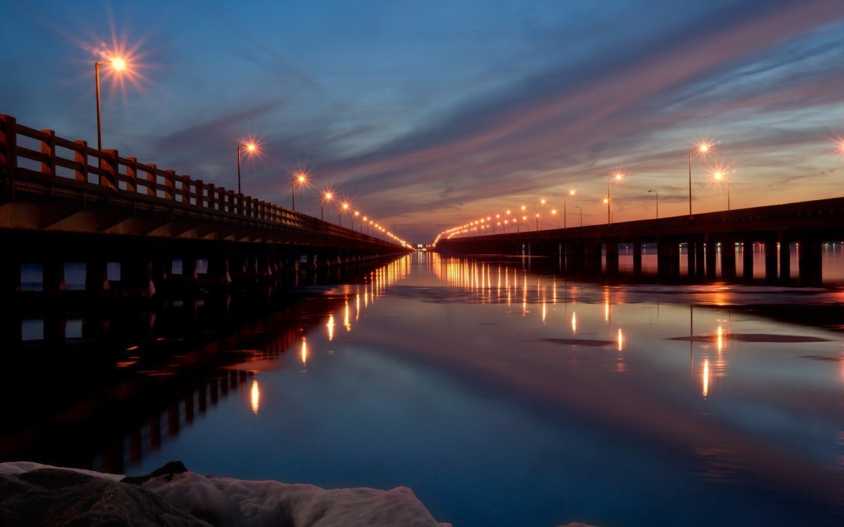 ponte fiume città