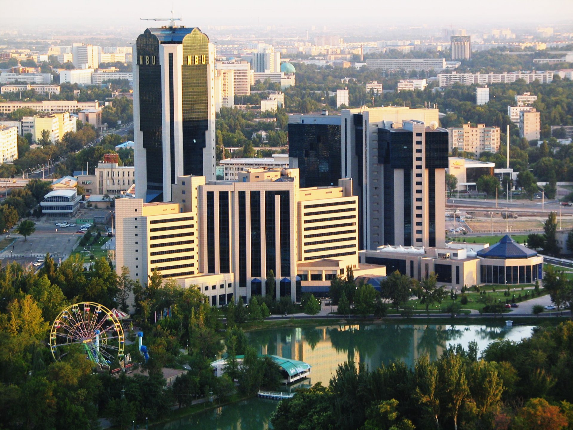 tashkent capital ciudad edificios uzbekistán centro de negocios árboles