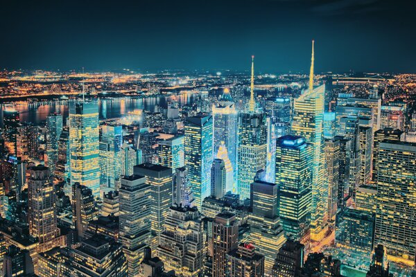 Nueva York se ahoga en las luces de la noche