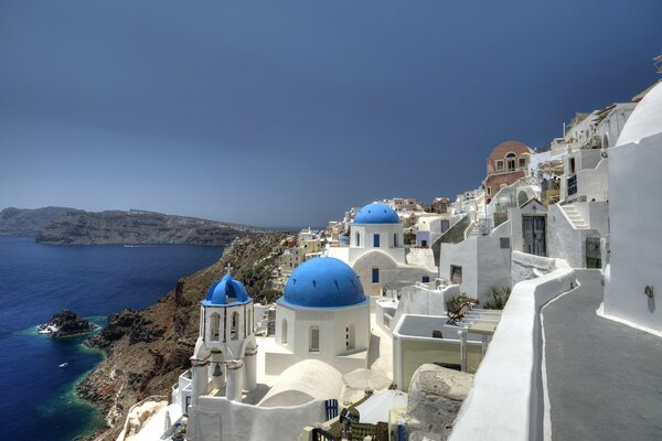 Griechenland und der tiefblaue Himmel