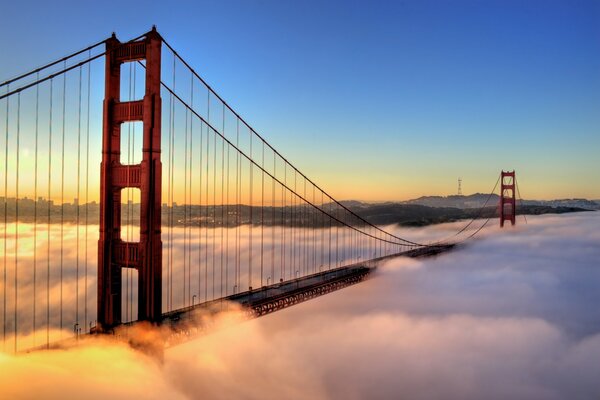 Il Golden Gate Bridge di San Francisco