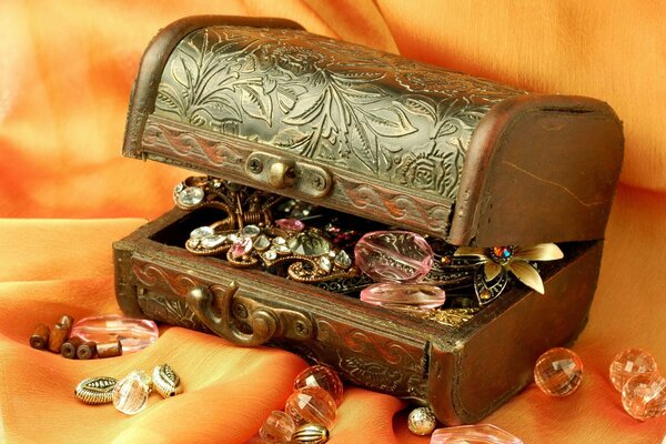 Casket - chest with jewelry and beads