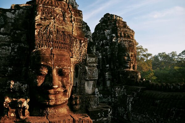 Ruinas de un santuario en Camboya