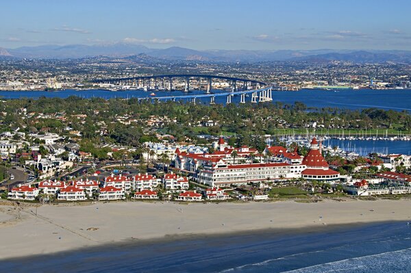 Kalifornische Stadt San Diego Brücken und Wasser