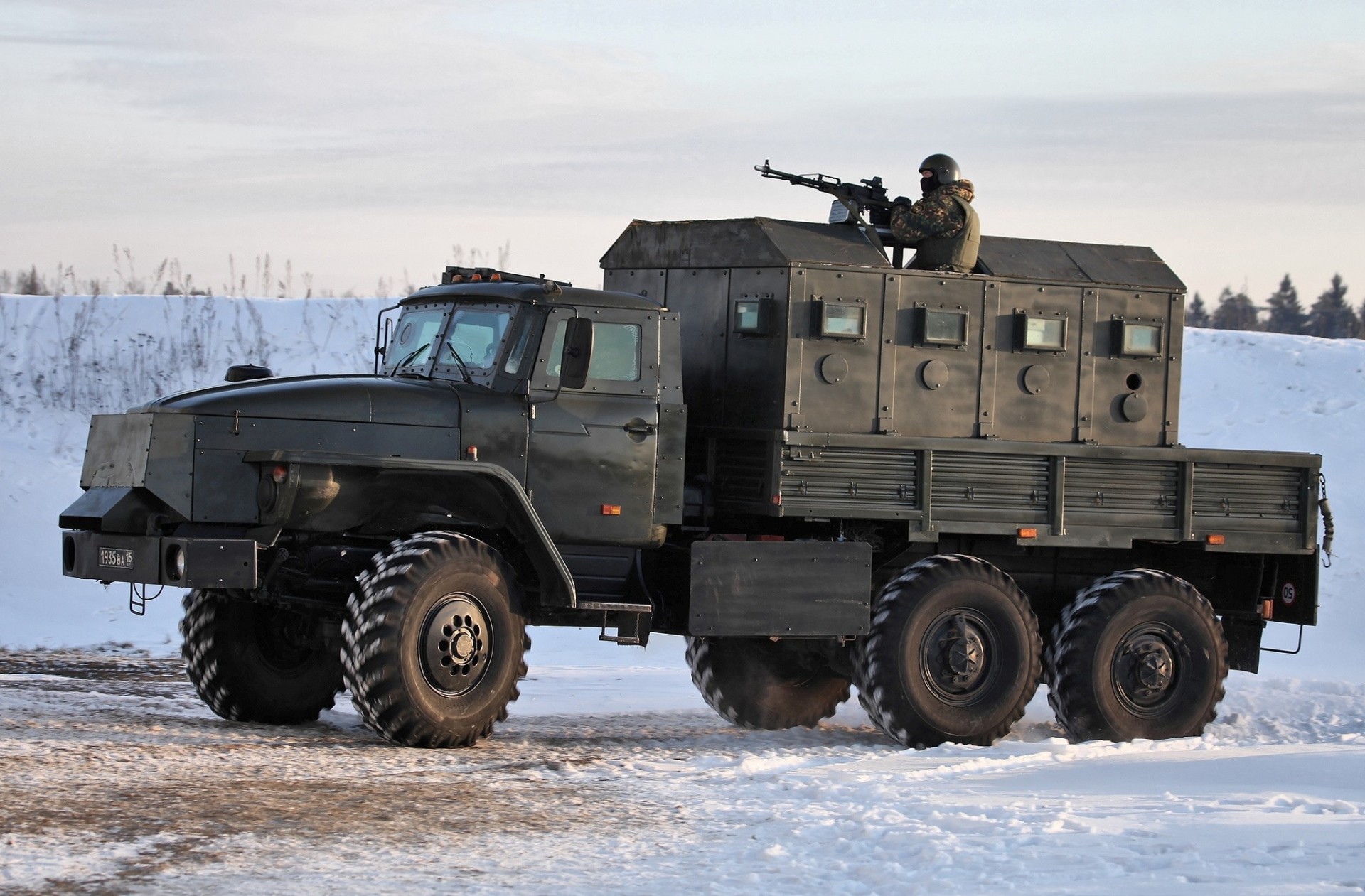 ural-4320 stern-b gepanzertes fahrzeug