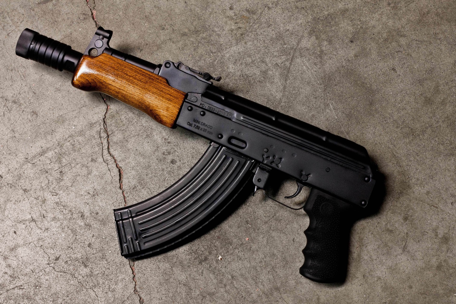 kalachnikov aks74u mitrailleuse